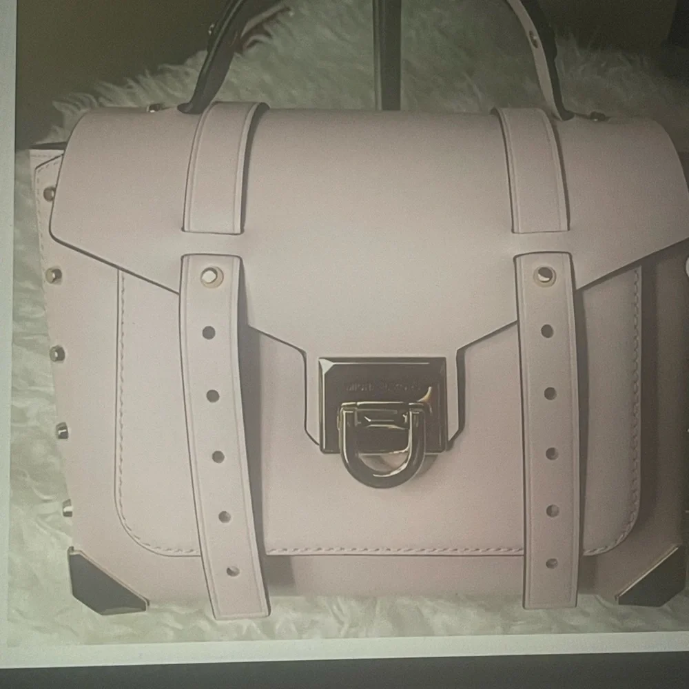 Michael Kors Manhattan Medium Leather Satchel
